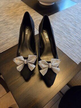 J . Crew Factory women’s SZ 6.5 , black crystal bow kitten heels.